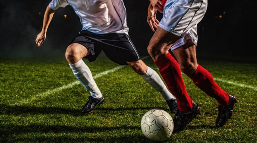 How to Become a Professional Football Player? | 24x7Sportshub