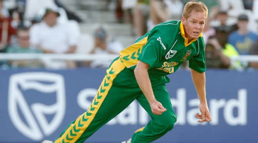 TShaun Pollock Best Bowler In The World